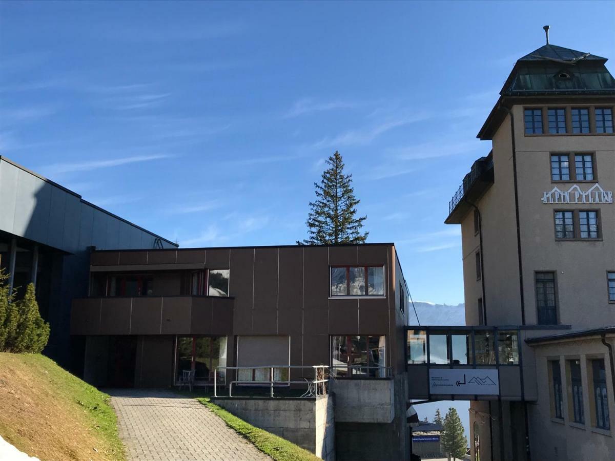 Sportlodge Muerren Exteriör bild
